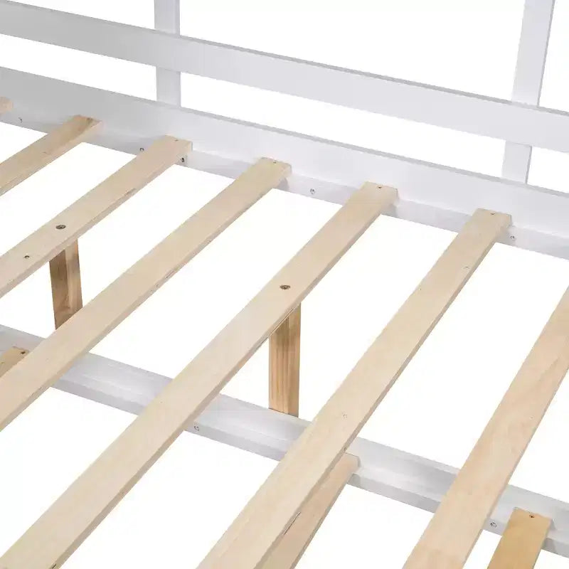 Letto a piattaforma a forma di casetta in legno, una piazza e mezza/matrimoniale, con letto estraibile e ripiano contenitore per bambini