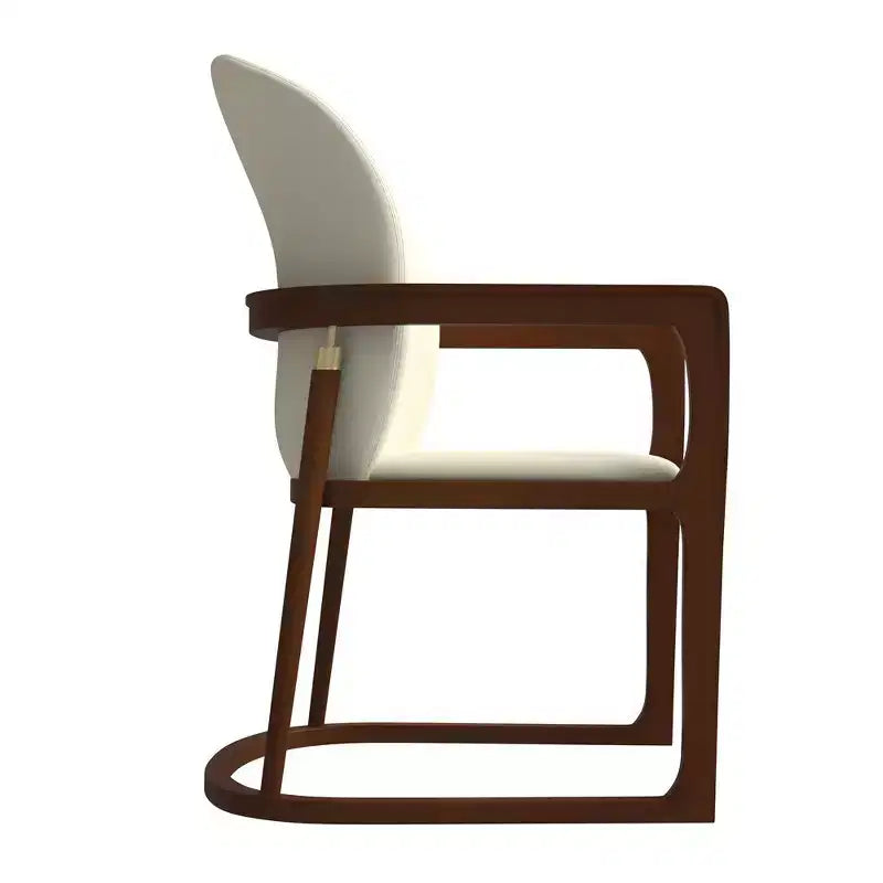 Sedia da pranzo moderna con struttura in legno massello e rivestimento in pelle